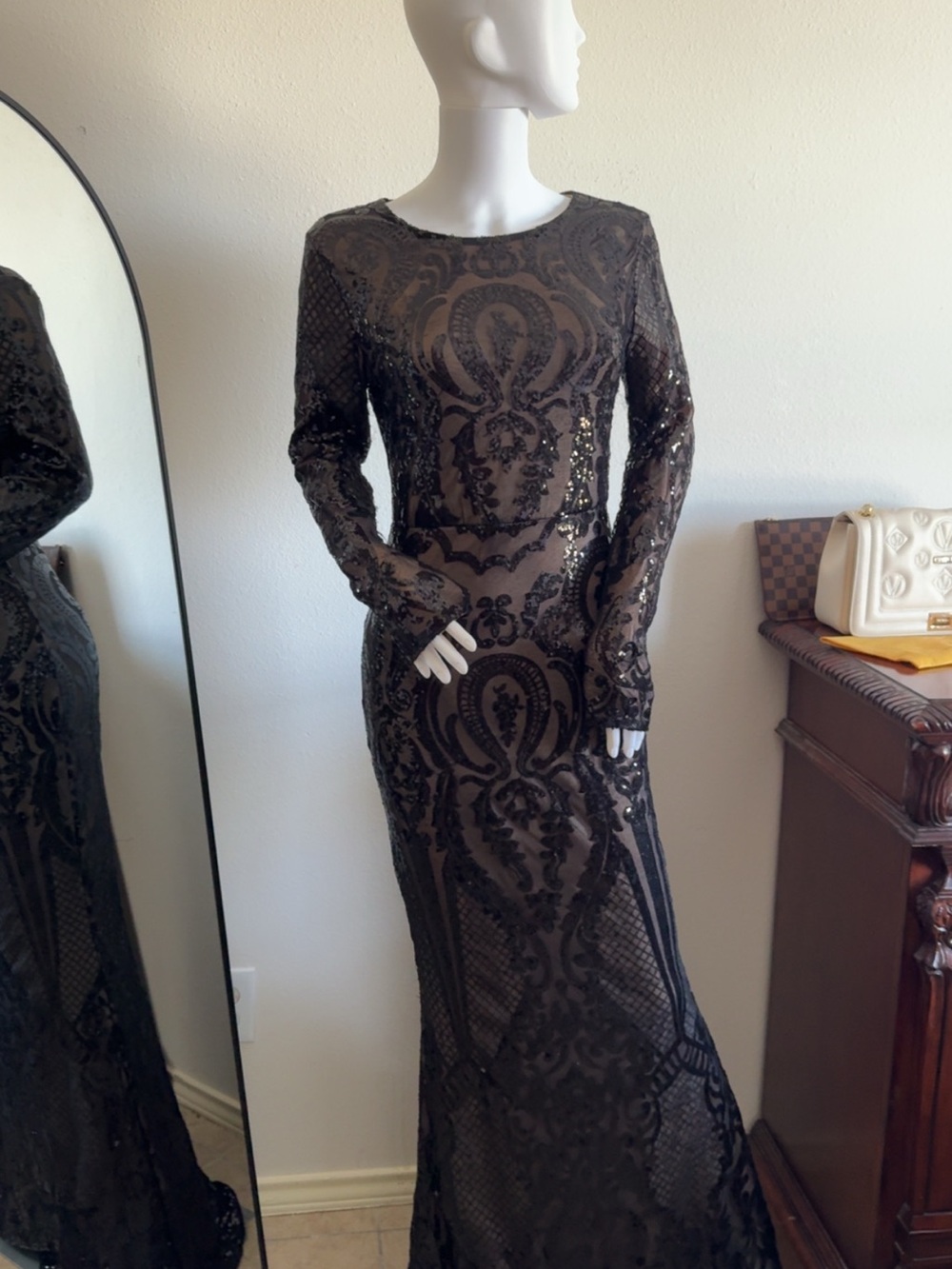Women's Long Sleeve Black Sequin Evening Dress